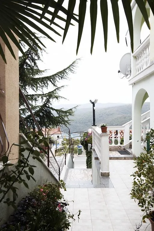 Greenhouse Family Apartments Rabac