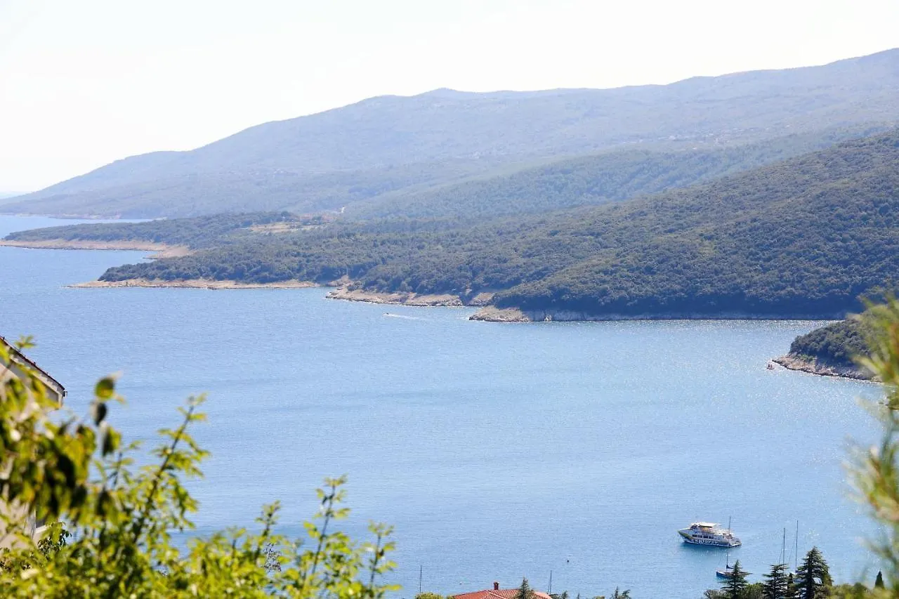 Greenhouse Family Apartments Rabac
