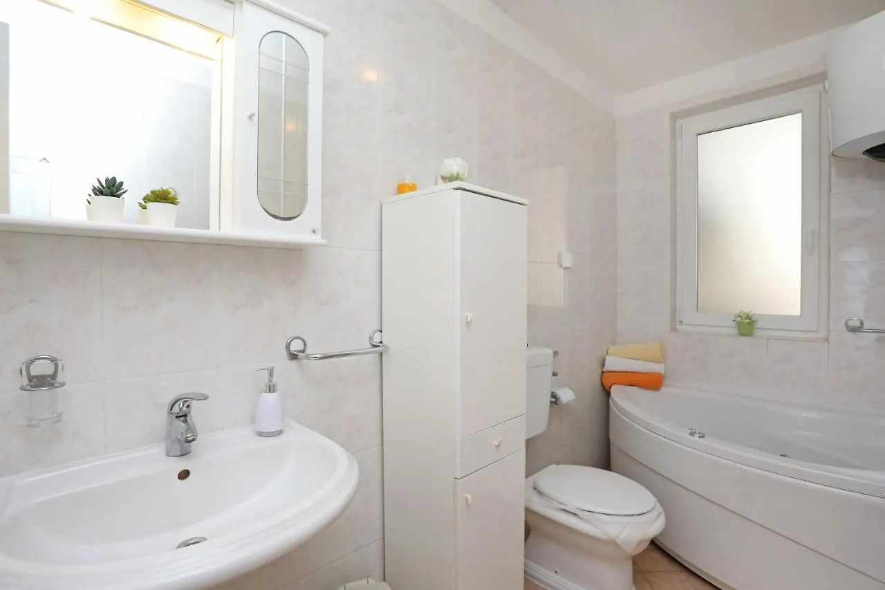 Greenhouse Family Apartments Rabac Croatia