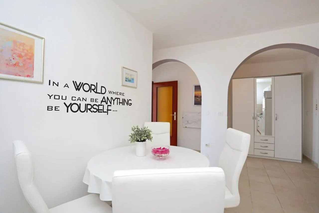 Greenhouse Family Apartments Rabac 0*,  Croatia