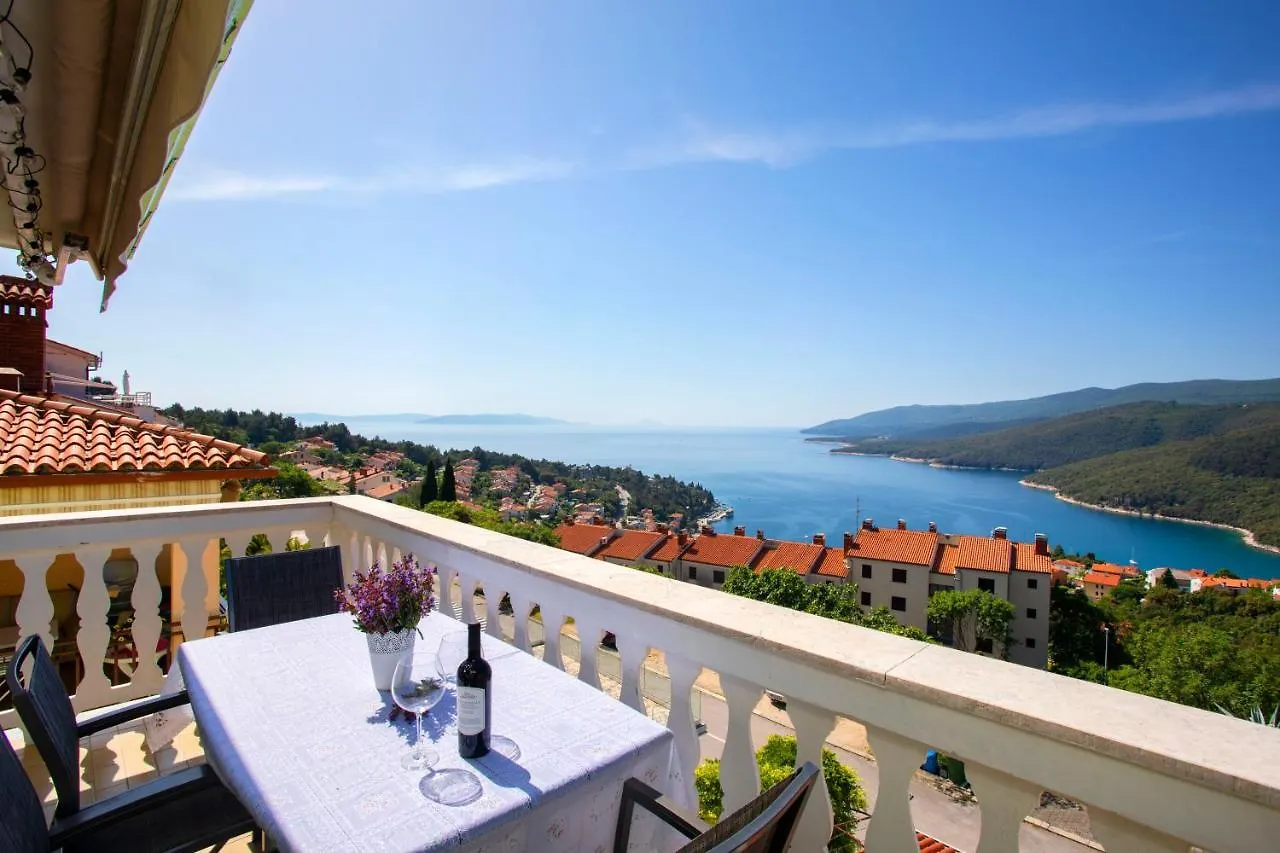 Greenhouse Family Apartments Rabac