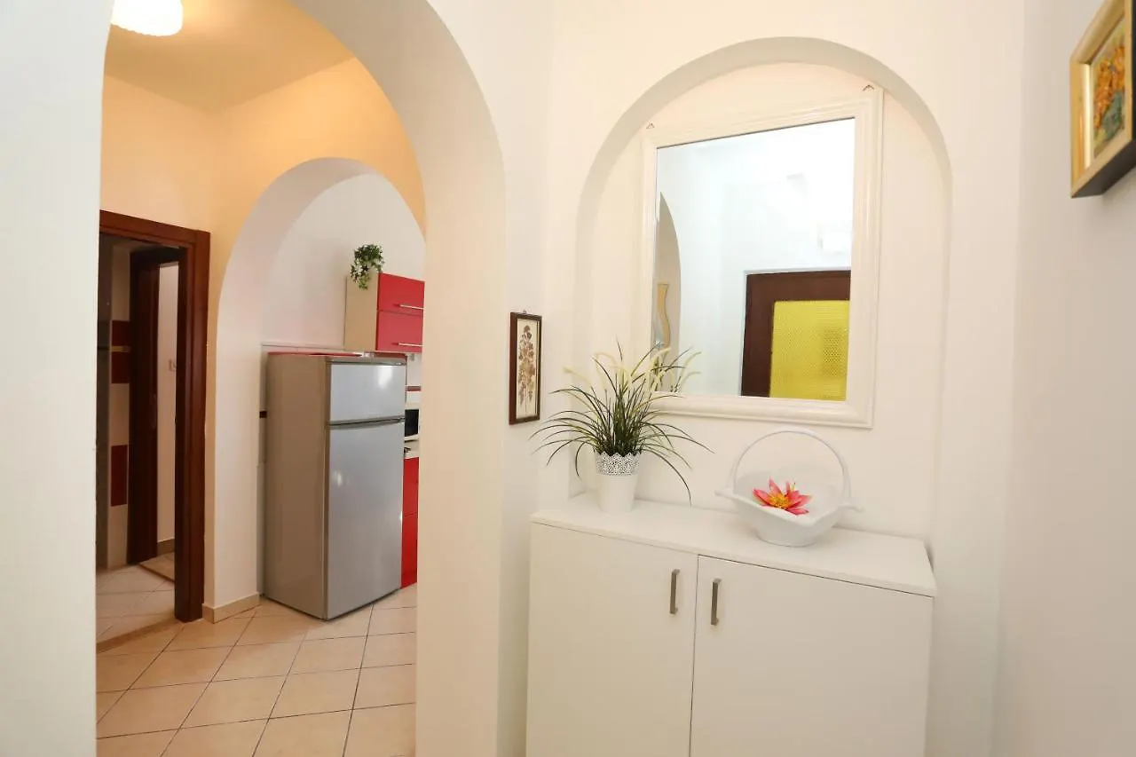 Greenhouse Family Apartments Rabac