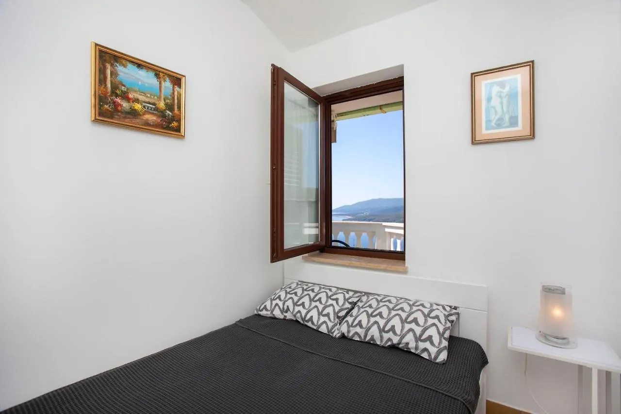 Greenhouse Family Apartments Rabac