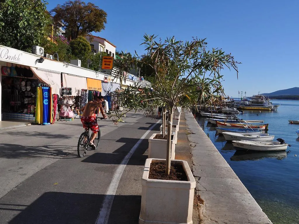 Greenhouse Family Apartments Rabac
